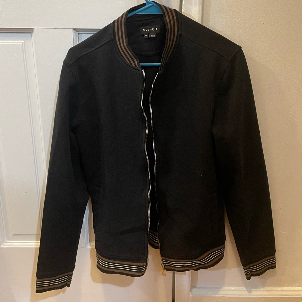 RW & CO Men’s Sweater, Small, Black and Gold